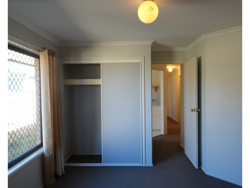 2/15 Paradise Street, Harristown QLD 4350