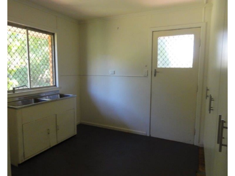 51 Crown Street, Rangeville QLD 4350