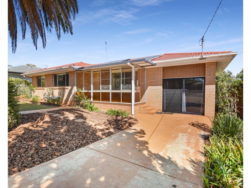 12 Hartman Street, Rangeville QLD 4350
