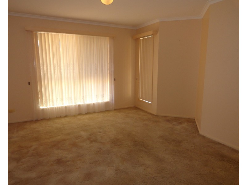 18 Jenna Court, Kearneys Spring QLD 4350