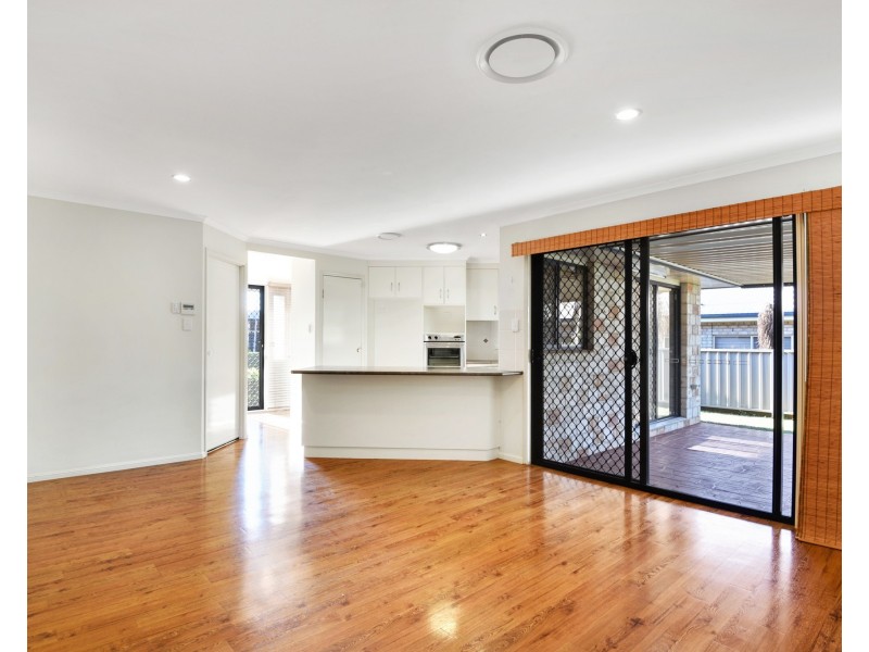 18 Holt Street, Middle Ridge QLD 4350