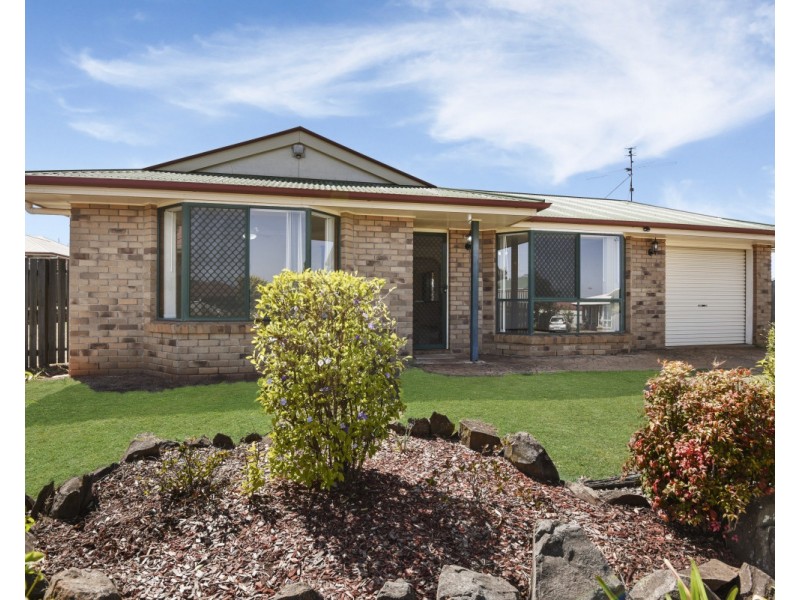 1 Glen Avon Court, Glenvale QLD 4350