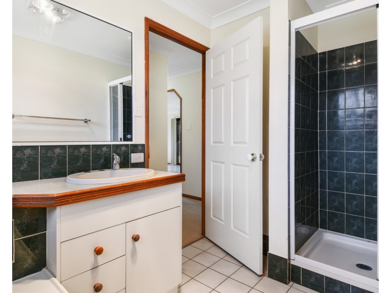 1 Glen Avon Court, Glenvale QLD 4350