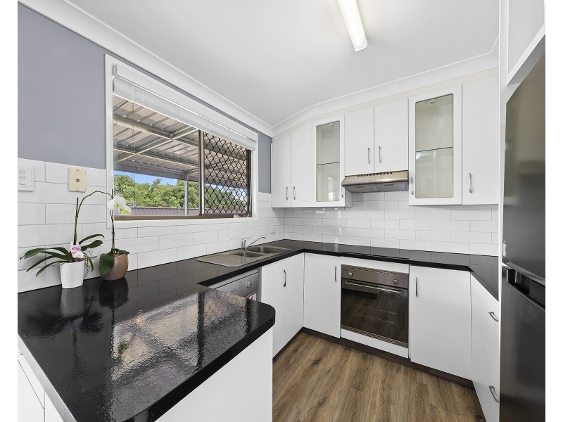 14 Agnes Street, Centenary Heights QLD 4350