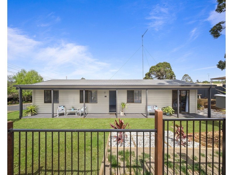 14 Agnes Street, Centenary Heights QLD 4350
