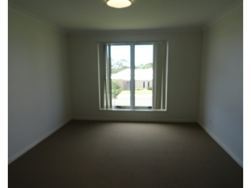 17 Furness Court, Kearneys Spring QLD 4350