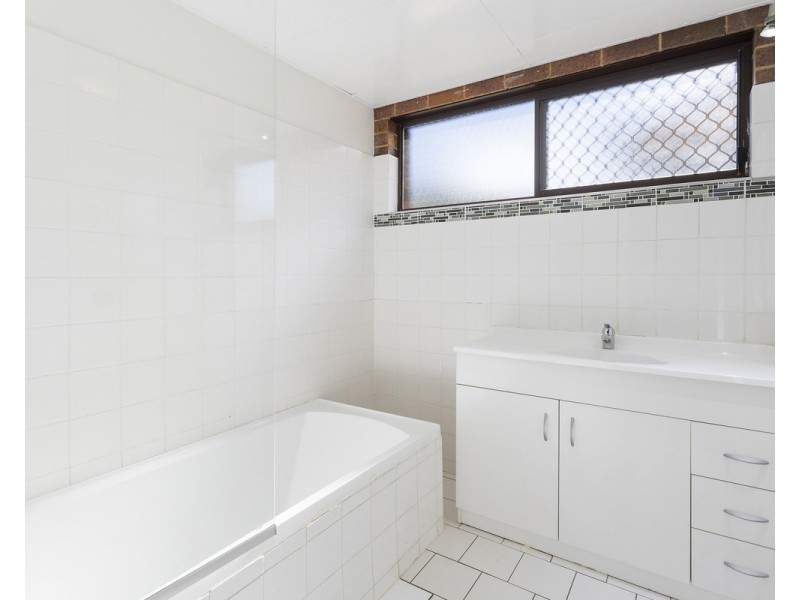 3/8 Johnson Street, East Toowoomba QLD 4350