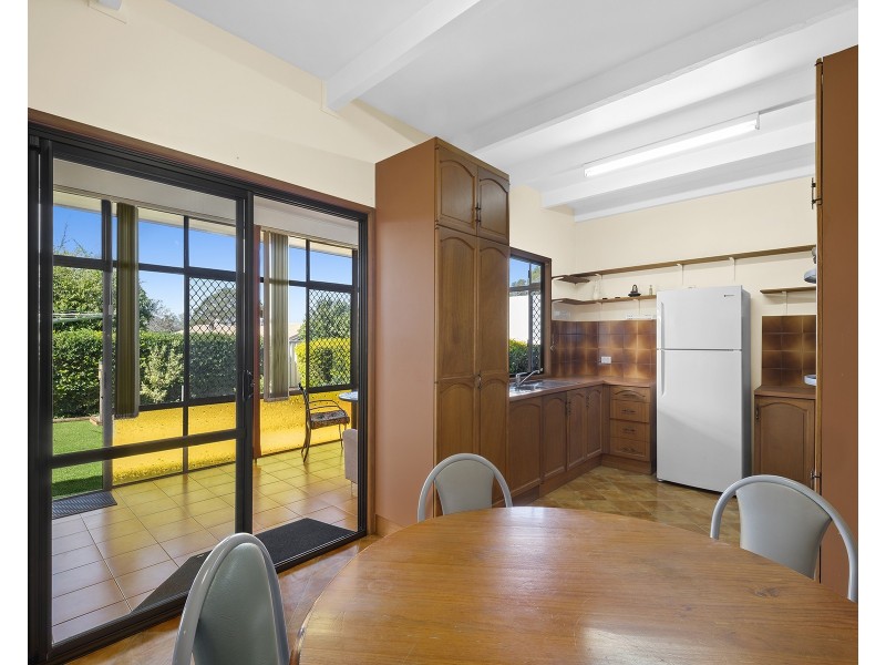 3 Zoe Court, Centenary Heights QLD 4350