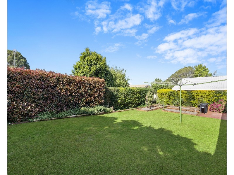 3 Zoe Court, Centenary Heights QLD 4350