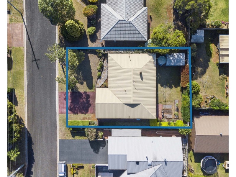 3 Zoe Court, Centenary Heights QLD 4350