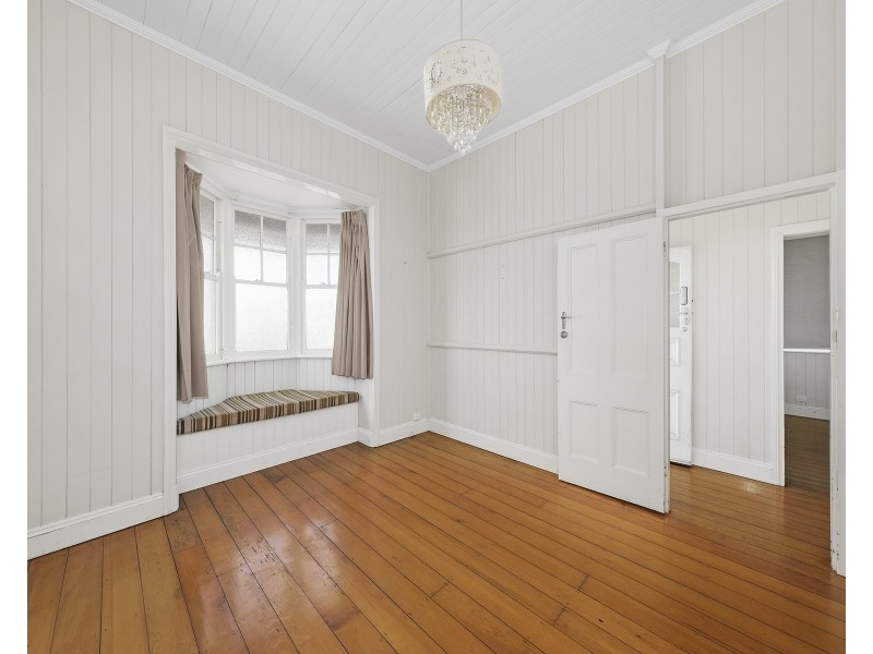 137 Holberton Street, Newtown QLD 4350