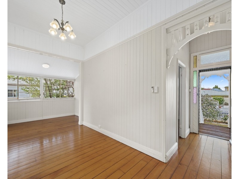 137 Holberton Street, Newtown QLD 4350