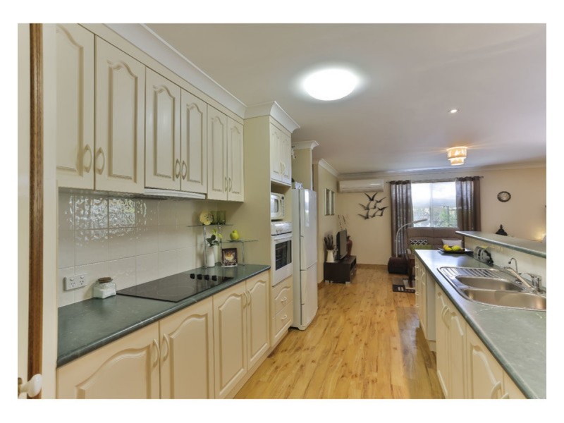 429 Hume Street, Kearneys Spring QLD 4350