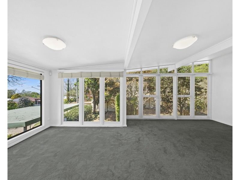 13 Rifle Range Road, Mount Lofty QLD 4350