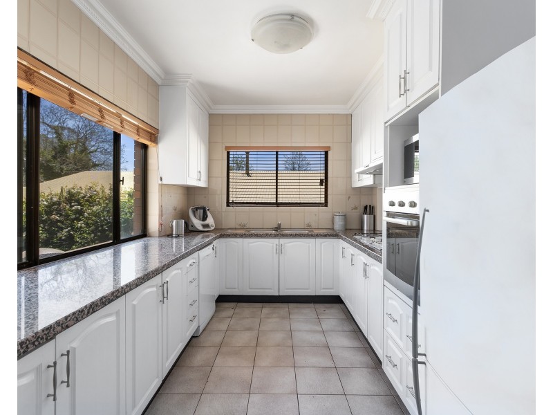 19D Wirra Wirra Street, Mount Lofty QLD 4350