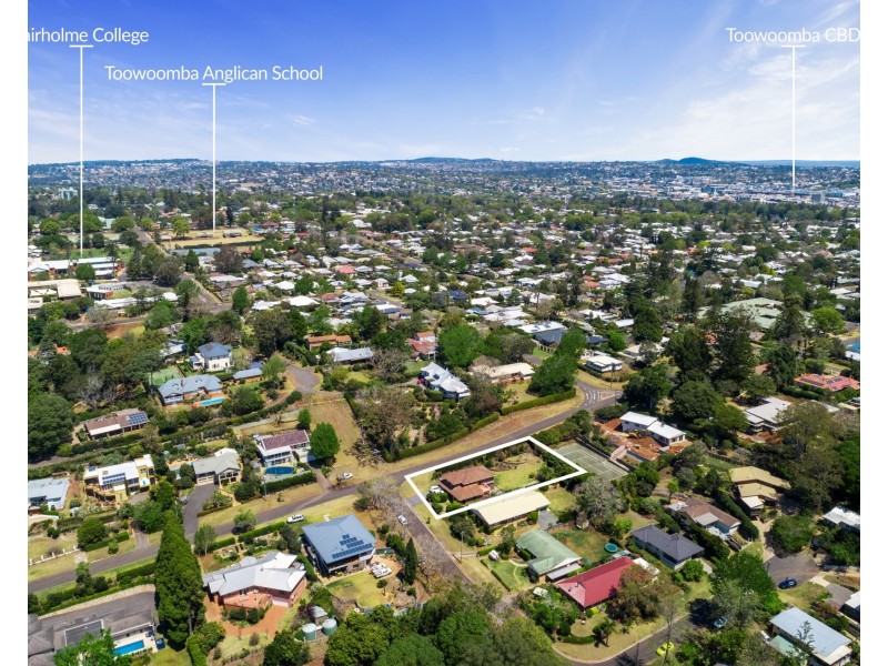 19D Wirra Wirra Street, Mount Lofty QLD 4350