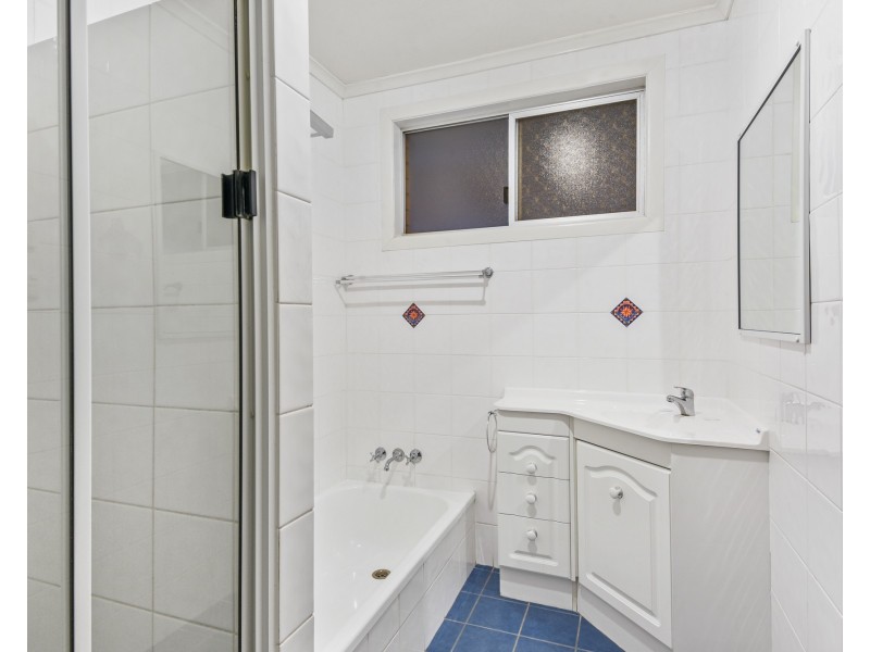 9 Hinton Street, Wilsonton QLD 4350