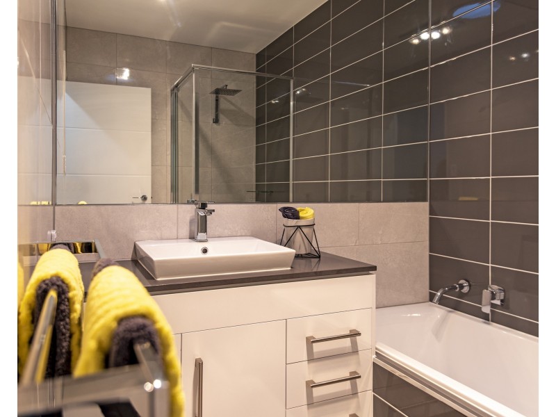 2/29 Hoey Street, Kearneys Spring QLD 4350