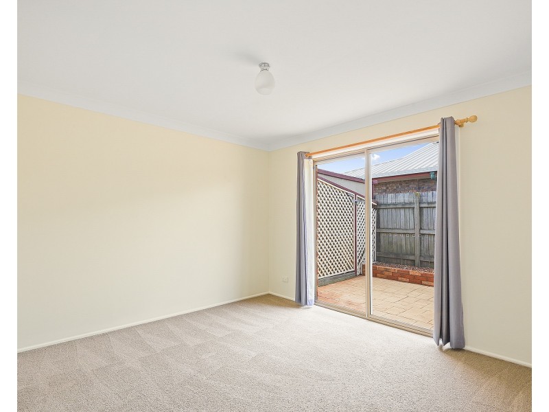 2/389 Greenwattle Street, Wilsonton QLD 4350
