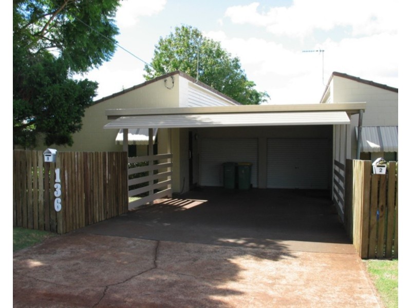 1/136 Ramsay Street, Centenary Heights QLD 4350