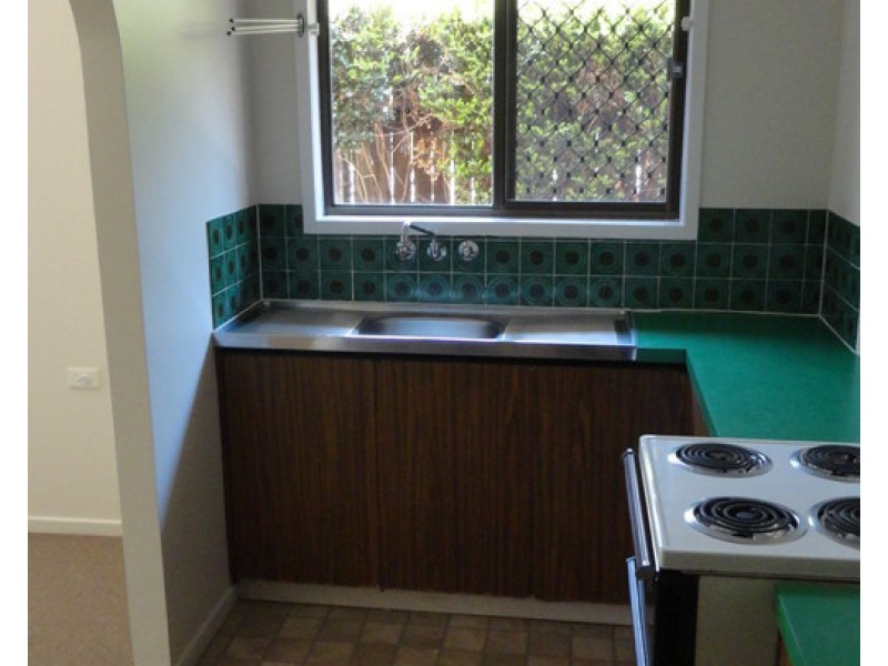 1/136 Ramsay Street, Centenary Heights QLD 4350