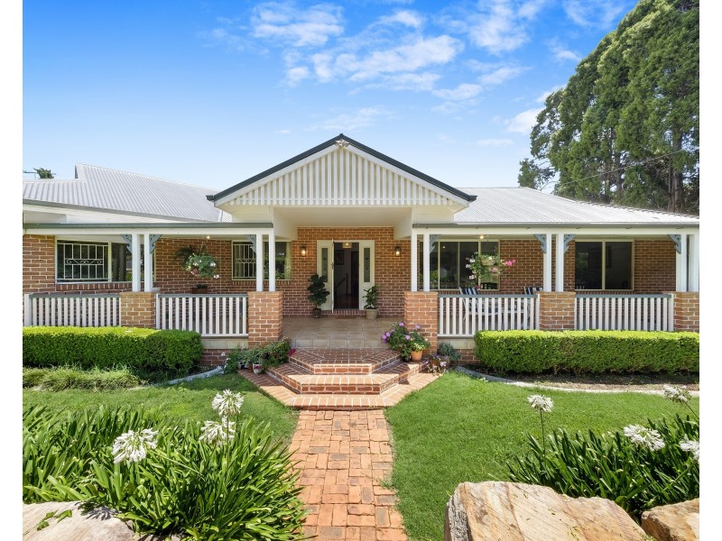 17 Wooldridge Street, Mount Lofty QLD 4350