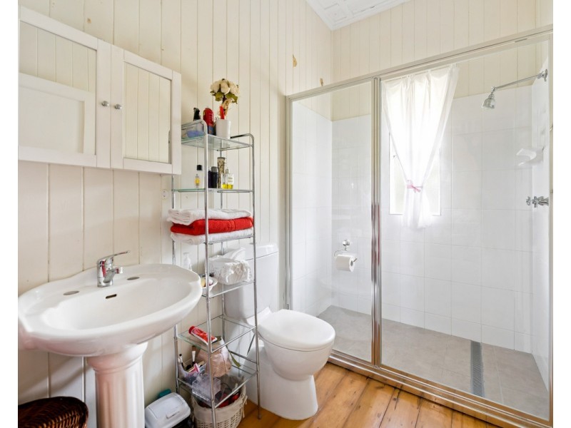 85 Stephen Street, Harristown QLD 4350