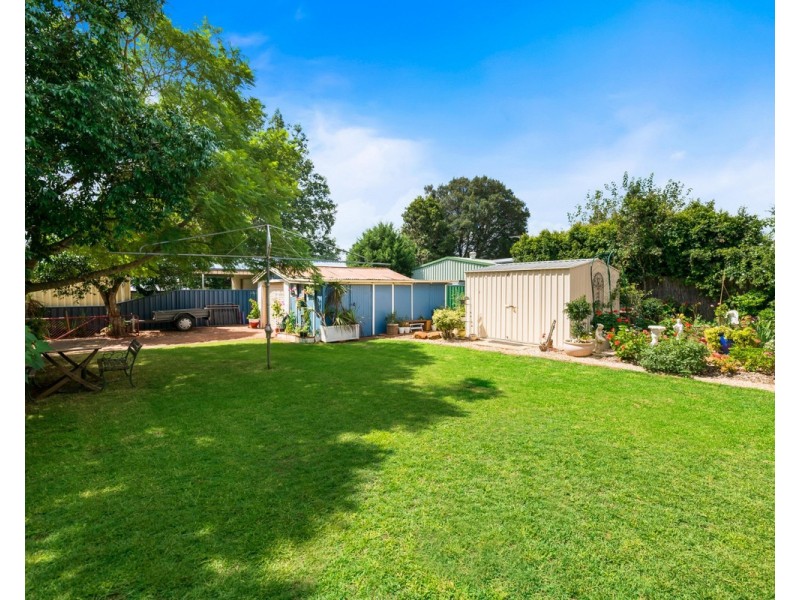 85 Stephen Street, Harristown QLD 4350