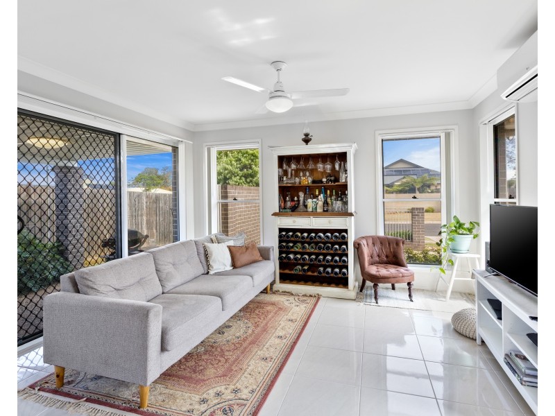 1/5 Gatfield Street, Newtown QLD 4350