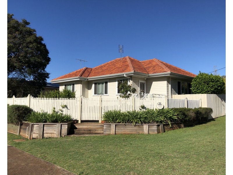 252 Hume Street, South Toowoomba QLD 4350