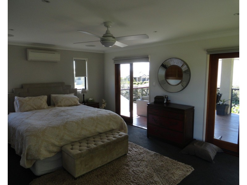 12 Jake Court, Middle Ridge QLD 4350