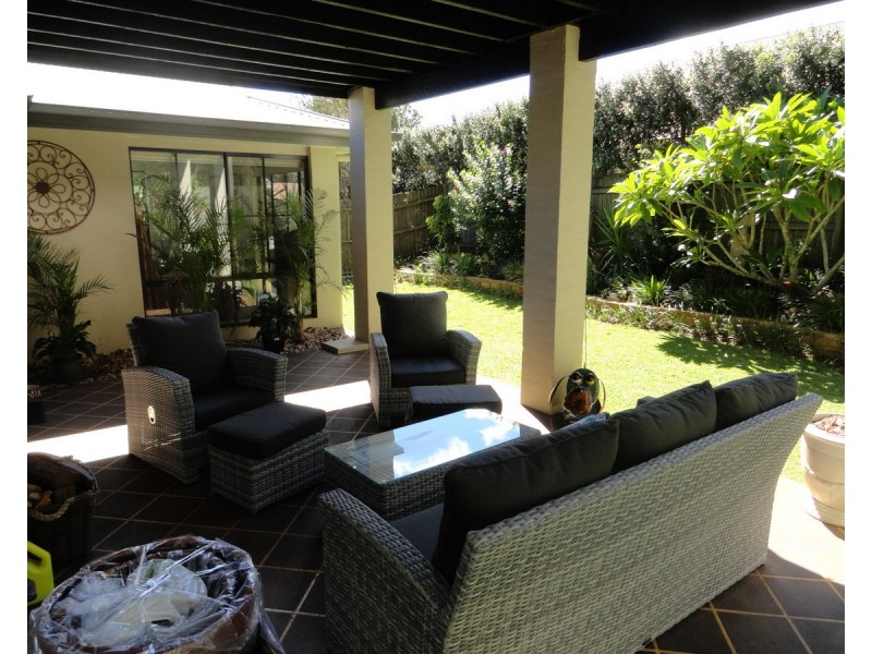 12 Jake Court, Middle Ridge QLD 4350