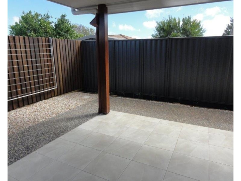 3/303 Stenner Street, Centenary Heights QLD 4350