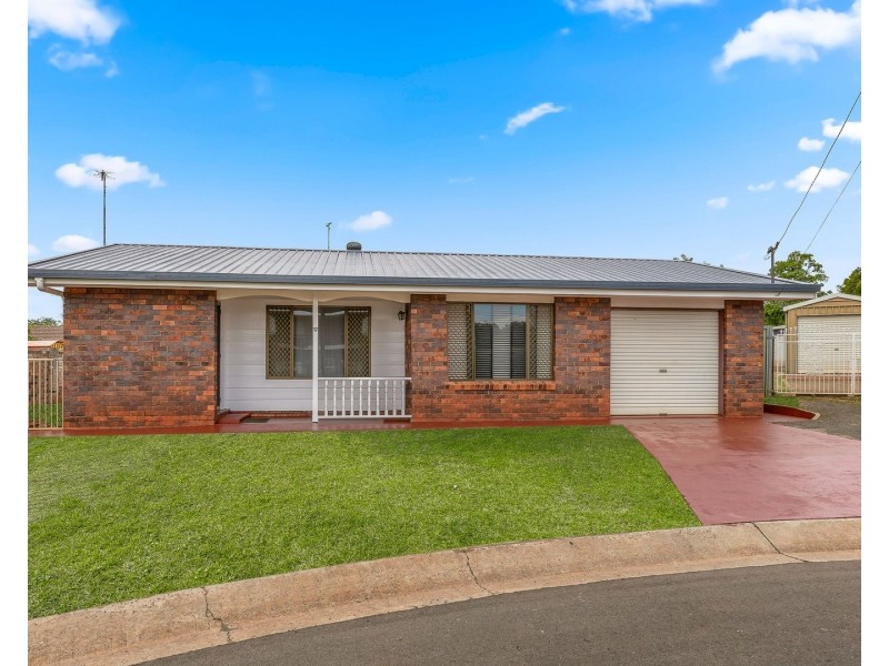 12 Nandi Court, Newtown QLD 4350