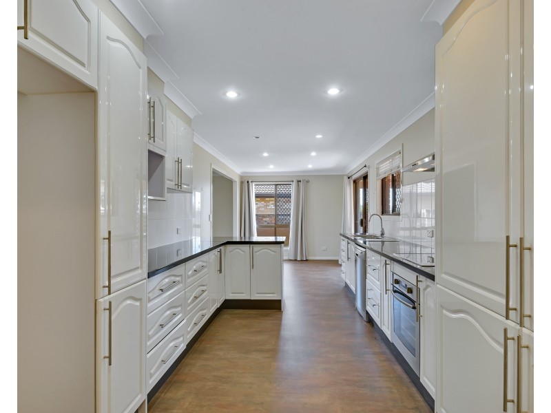 12 Nandi Court, Newtown QLD 4350