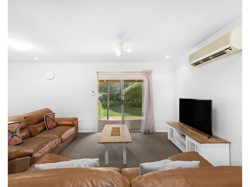 42 Bouganvillea Drive, Middle Ridge QLD 4350