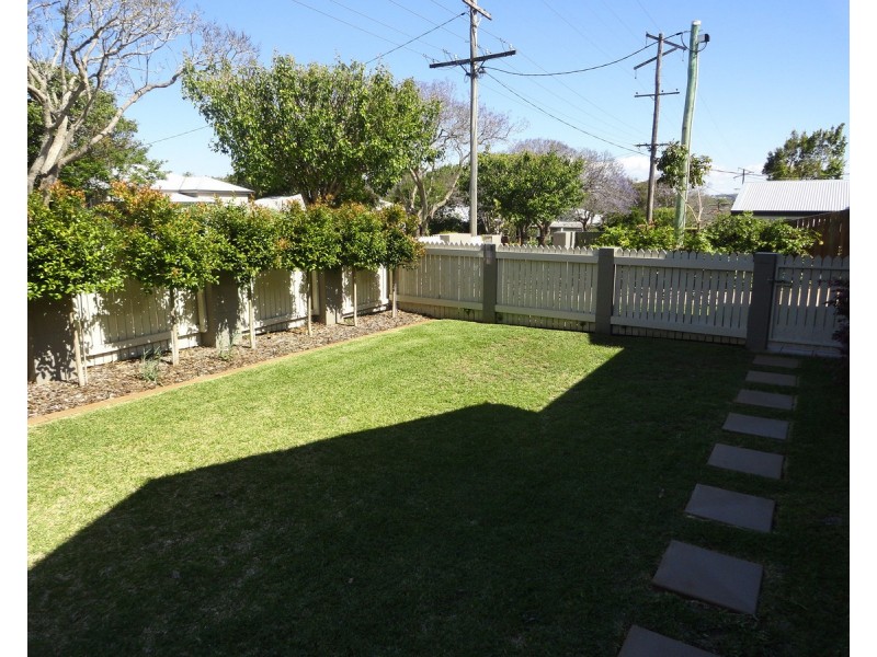 1/53 Mary Street, Mount Lofty QLD 4350