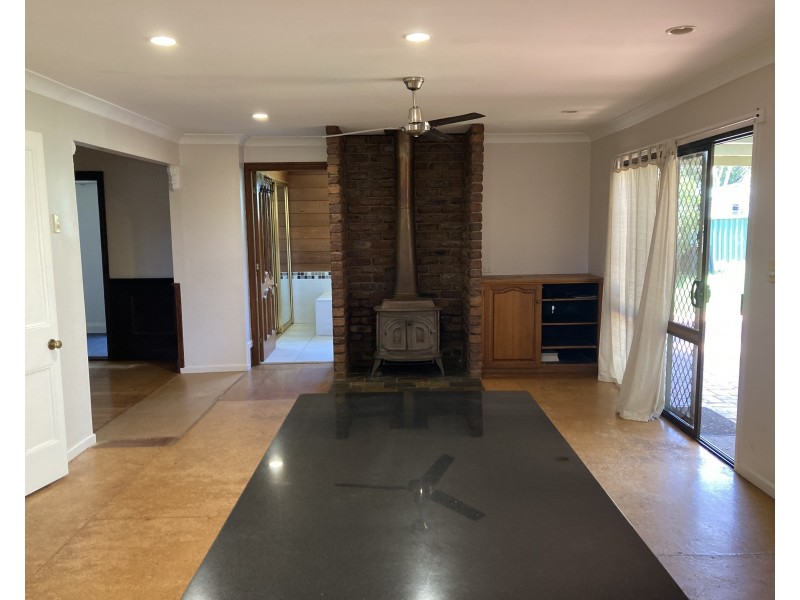 118 Curzon Street, Rangeville QLD 4350