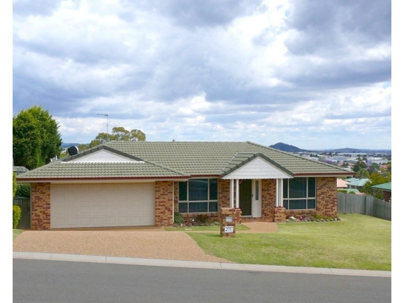 12 Mirage Court, Wilsonton QLD 4350