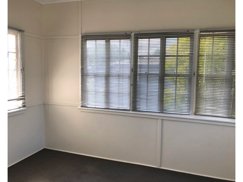 235 Long Street, South Toowoomba QLD 4350