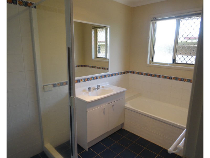 9 Todd Court, Kearneys Spring QLD 4350