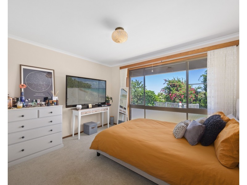 8 Cameron Crescent, Glenvale QLD 4350