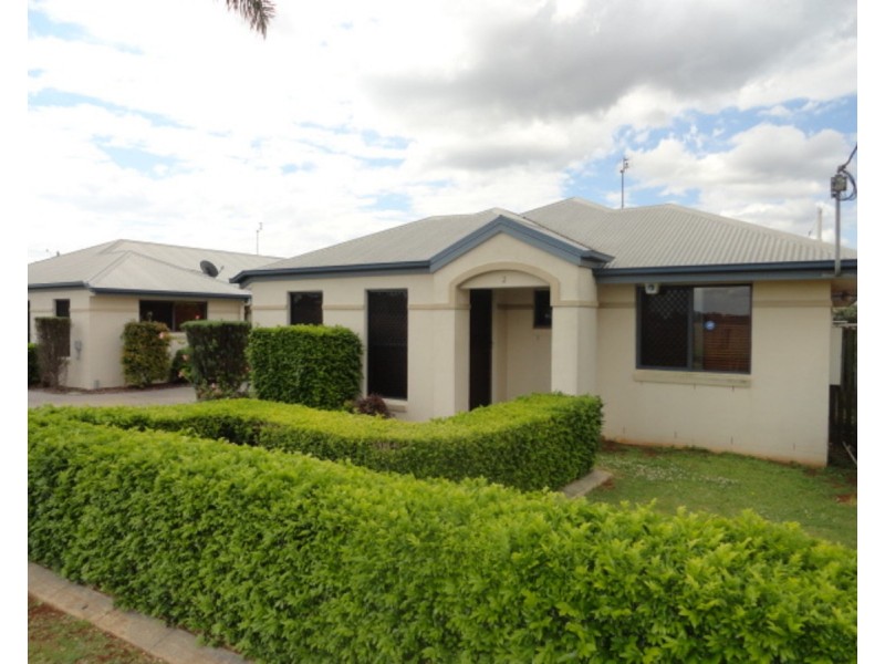 2/251 Nelson Street, Kearneys Spring QLD 4350