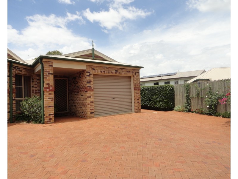 6/1 Stockton Court, Centenary Heights QLD 4350