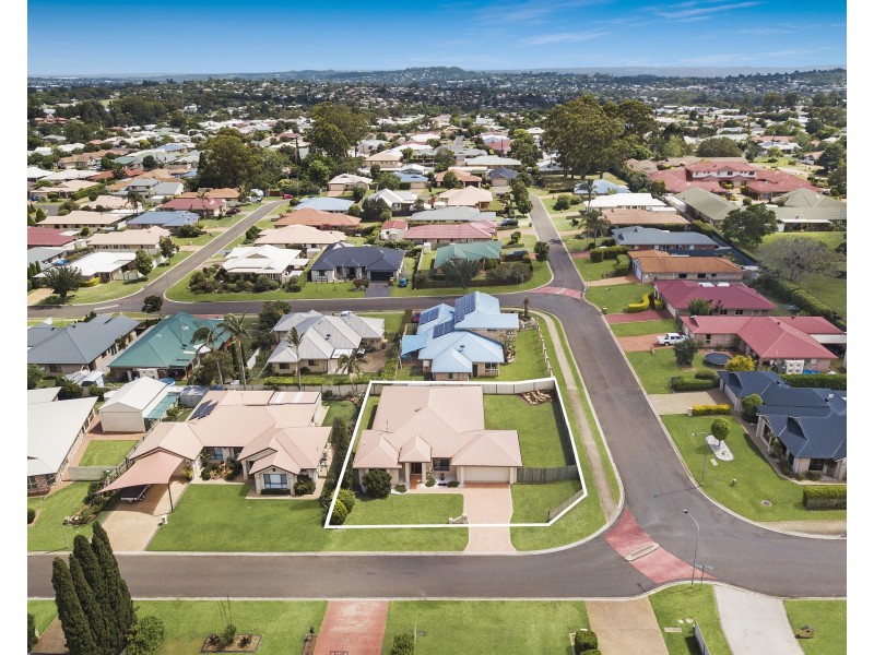 1 Ethan Street, Middle Ridge QLD 4350