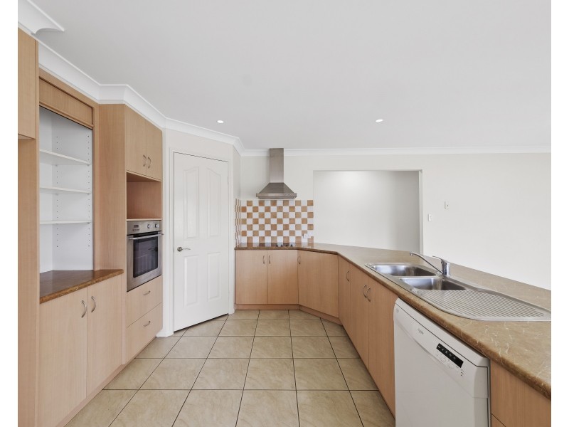 1 Ethan Street, Middle Ridge QLD 4350