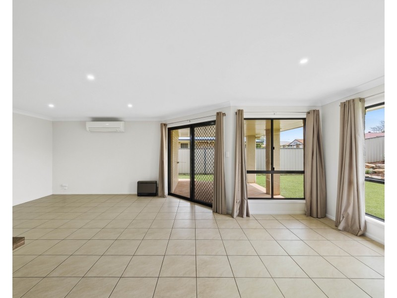 1 Ethan Street, Middle Ridge QLD 4350