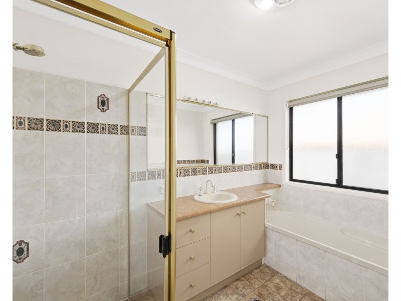 1 Ethan Street, Middle Ridge QLD 4350