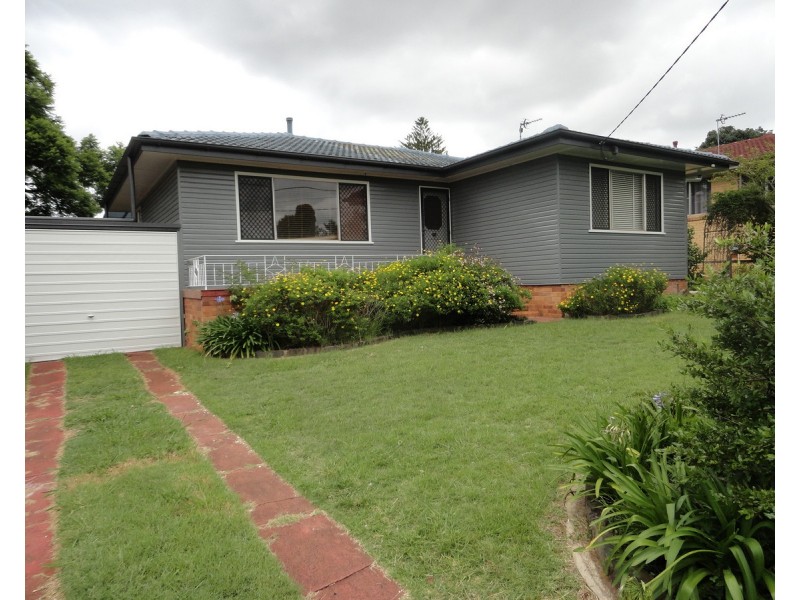 28 McNamara Street, Centenary Heights QLD 4350
