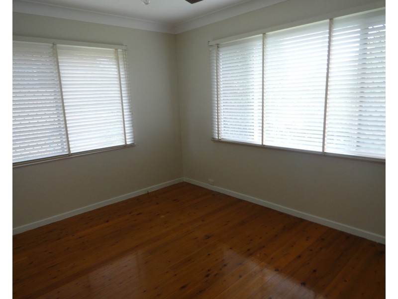28 McNamara Street, Centenary Heights QLD 4350